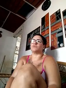 tugordita-hot's sex show image