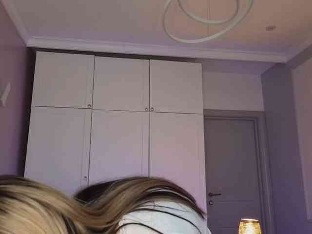 Alicee-teasee's sex show image Alicee-teasee's sex show image