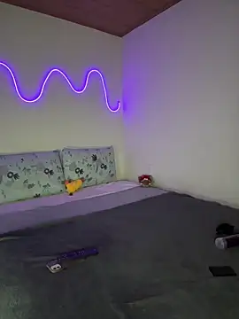 larajuli's sex show image