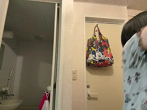 riri_riri_jp's sex show image