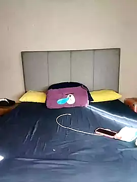 ThickPearlx23's sex show image