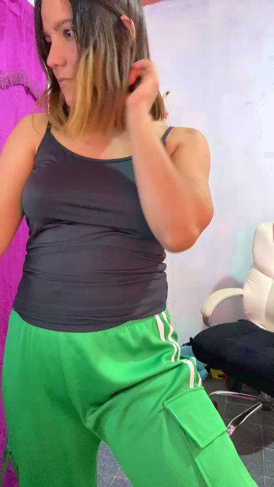 Изображение секс-шоу модели tokyoparis