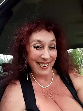 GypsyEsmeralda's sex show image