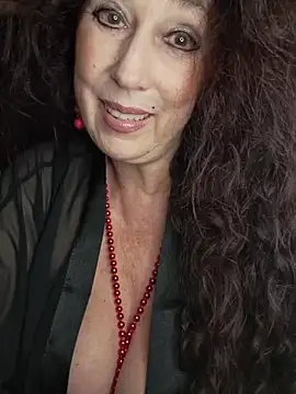 GypsyEsmeralda's sex show image