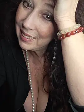 GypsyEsmeralda's sex show image