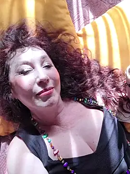 GypsyEsmeralda's sex show image