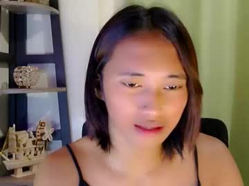 ur_sexyllie's sex show image