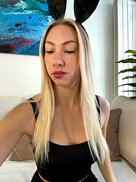 LuisaBecker's sex show image