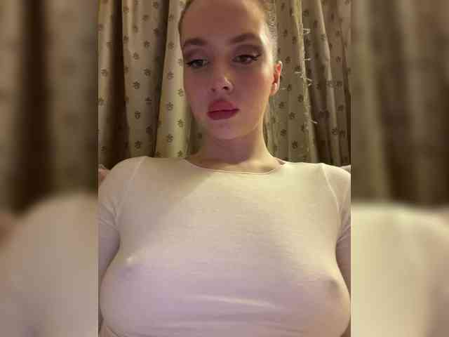 Изображение секс-шоу модели Natalymoodhot Изображение секс-шоу модели Natalymoodhot