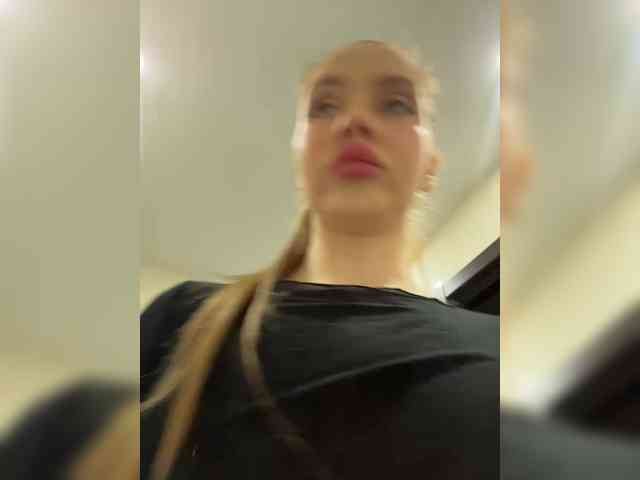 Изображение секс-шоу модели Natalymoodhot Изображение секс-шоу модели Natalymoodhot