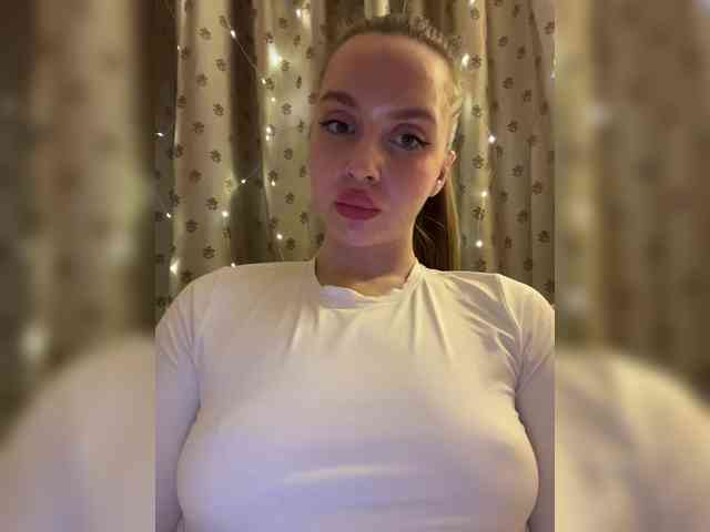 Sexshow-Bild von Natalymoodhot Sexshow-Bild von Natalymoodhot