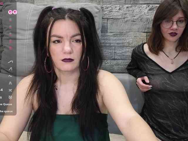 sosgirl1994's sex show image