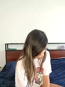 Alicee10's sex show image Alicee10's sex show image