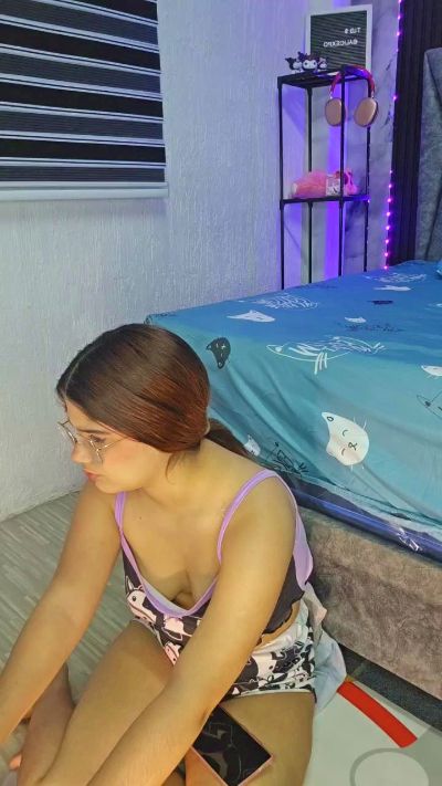 Maddyh's sex show image