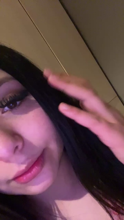 Sexshow-Bild von eymi4 Sexshow-Bild von eymi4