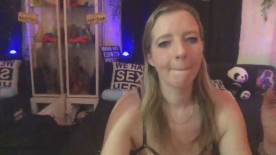 SuusenGuus's sex show image