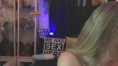 SuusenGuus's sex show image