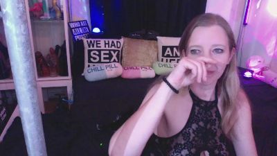 SuusenGuus's sex show image