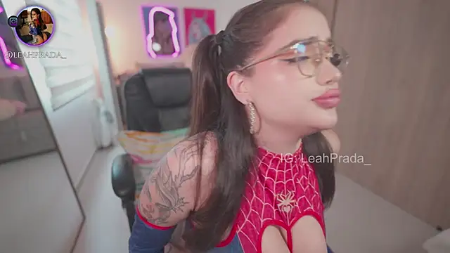Изображение секс-шоу модели LeahPrada_ Изображение секс-шоу модели LeahPrada_