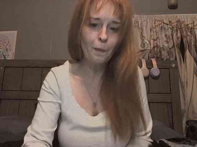 Pizzedwife's sex show image