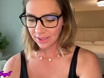 Изображение секс-шоу модели queenjayj Изображение секс-шоу модели queenjayj