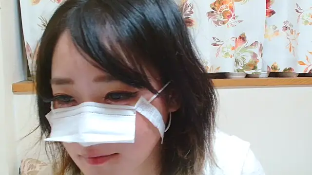 Изображение секс-шоу модели liliyRiSAcha-n