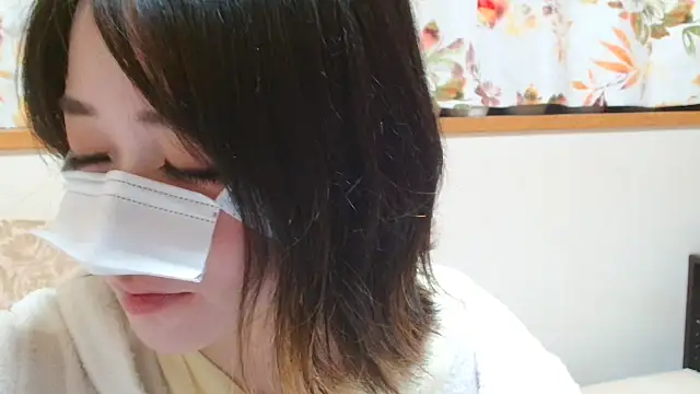 Изображение секс-шоу модели liliyRiSAcha-n