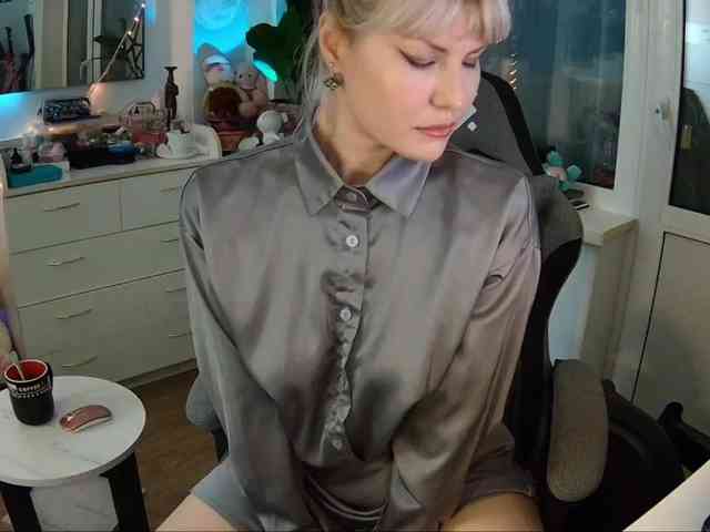 Изображение секс-шоу модели GlamourAsmr