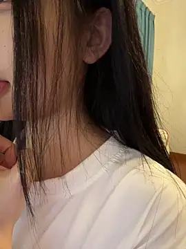 yiyi_3523's sex show image yiyi_3523's sex show image