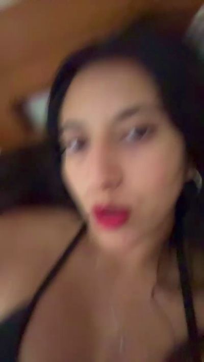 Изображение секс-шоу модели nicolet_