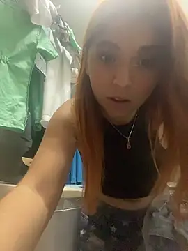 baddieasiantv's sex show image