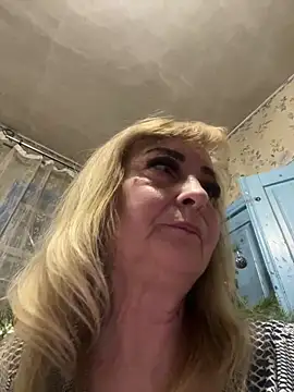 Irina2909@xh's sex show image