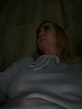 Irina2909@xh's sex show image