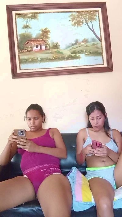 Monica2702's sex show image