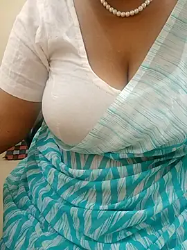 Изображение секс-шоу модели Tamil_aishu09 Изображение секс-шоу модели Tamil_aishu09