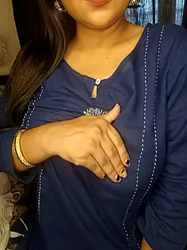Изображение секс-шоу модели officialbhabhi