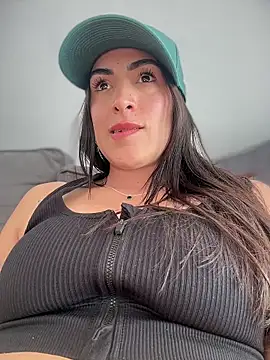 alessandra-a's sex show image alessandra-a's sex show image