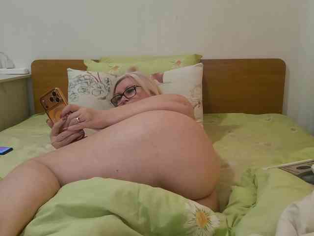 LadyFay's sex show image