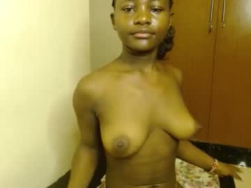 Sexshow-Bild von slutty_charmz Sexshow-Bild von slutty_charmz