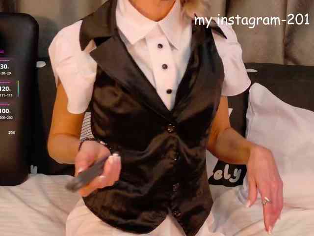 Изображение секс-шоу модели Milforja Изображение секс-шоу модели Milforja