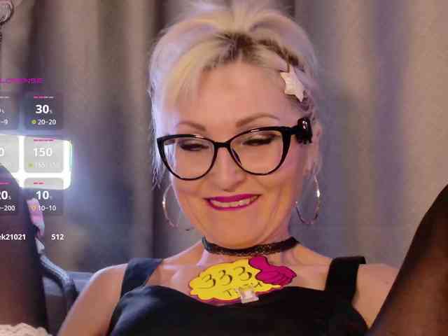 Milforja's sex show image Milforja's sex show image