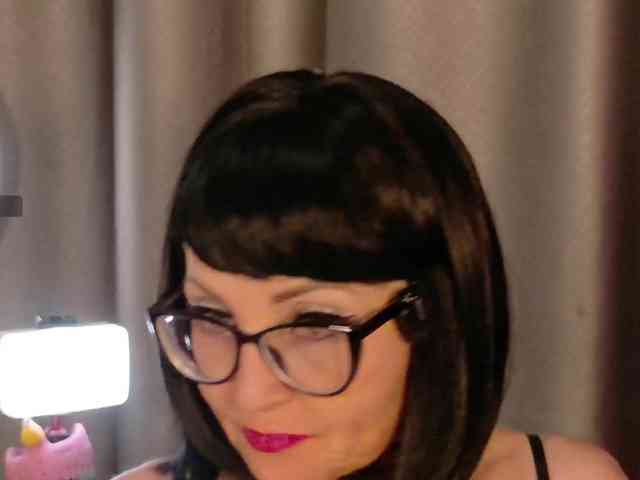 Milforja's sex show image