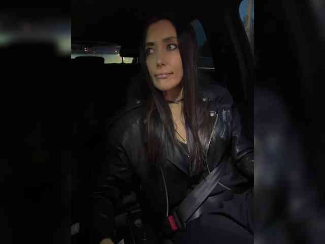 linahelen's sex show image