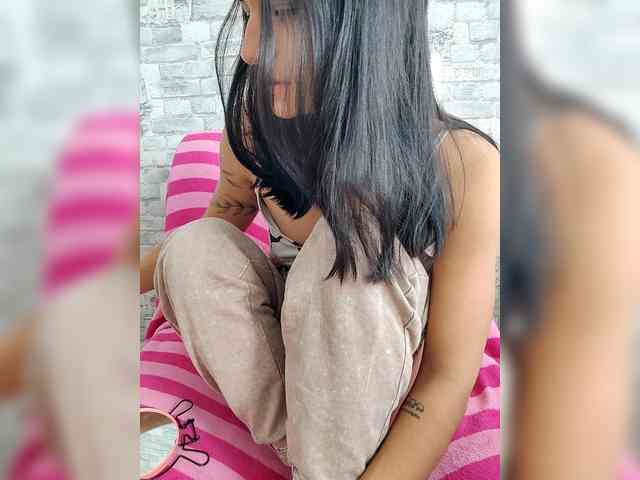 Adelina-Libby's sex show image