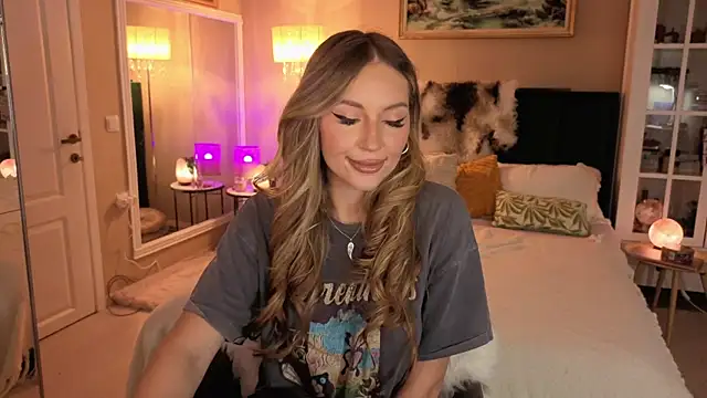 Изображение секс-шоу модели JoanneGG Изображение секс-шоу модели JoanneGG