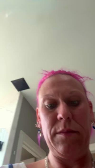 Slutmeout6996's sex show image