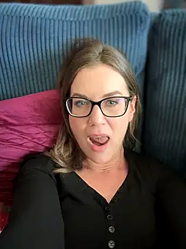 MaiseKnox's sex show image