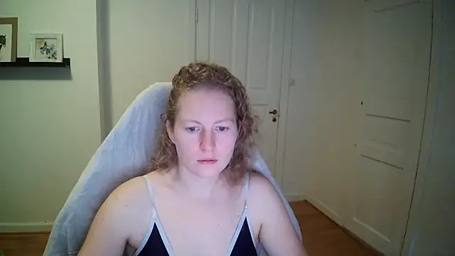 Girlnina-1995's sex show image