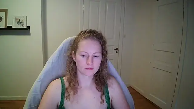 Girlnina-1995's sex show image