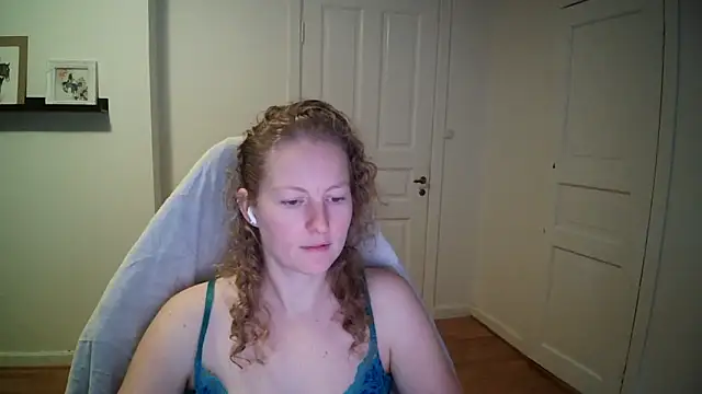 Girlnina-1995's sex show image